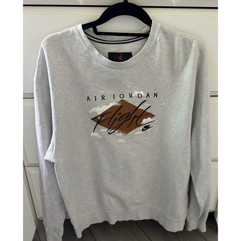 Air Jordan Jumpman Flight Fleece Crew Sweatshirt Oatmeal Grey DH9035-141 Size M